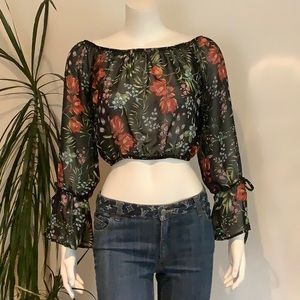 Shelly cropped top
